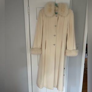 Marvin Richard’s coat size 10